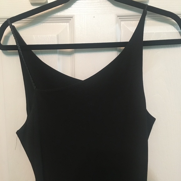 Black Fitted Dress - Picture 4 of 5